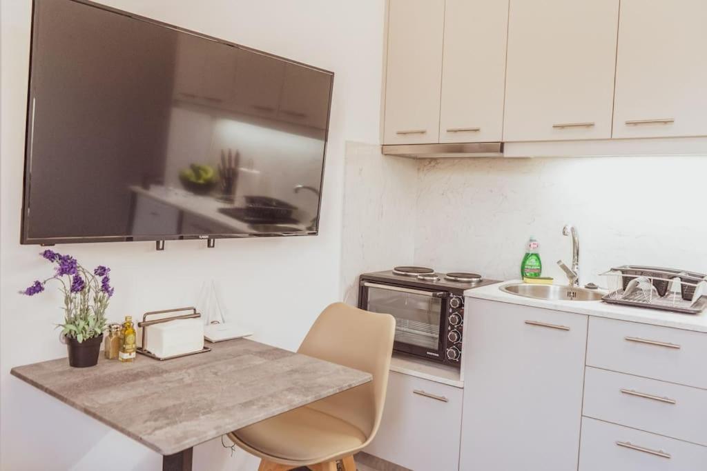 Sunny Downtown Appartment A/C Wifi C1 Heraklion  Exterior photo